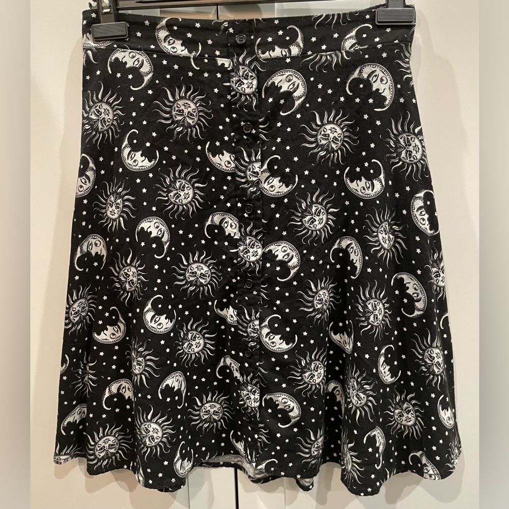 Hot Topic Midnight Hour KILLSTAR VIBE Celestial Moon Sun Star Black White Skirt